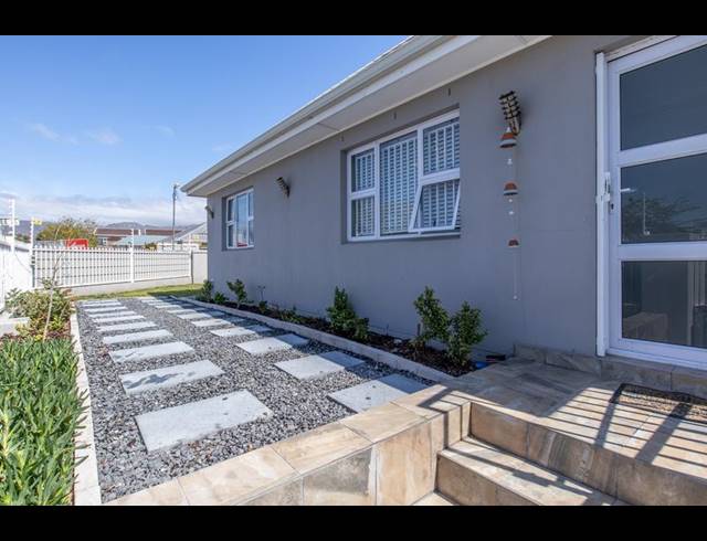 3 BEDROOM PROPERTY TO RENT IN HEATHFIELD
